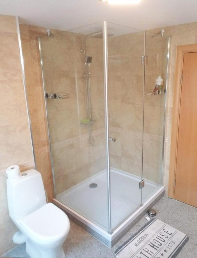 A Spacious 3 Bedroom Apartment In Bad Abbach/Regensburg Exterior photo